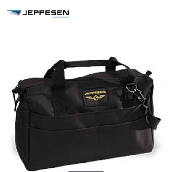 JEPPESEN Other - JEPPESEN multipurpose bag